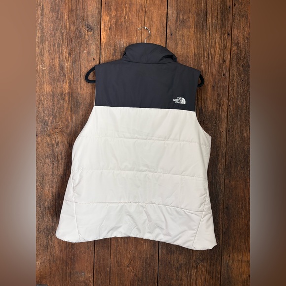 The North Face Women's Two-Tone Vest - Picture 2 of 4